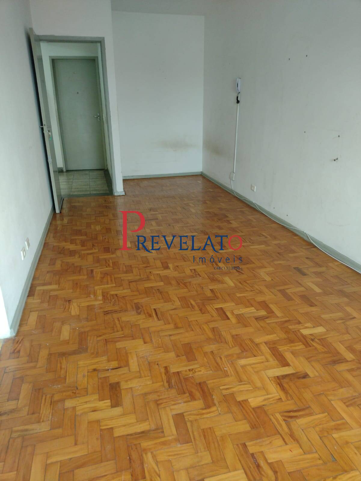 Apartamento à venda com 1 quarto, 32m² - Foto 2