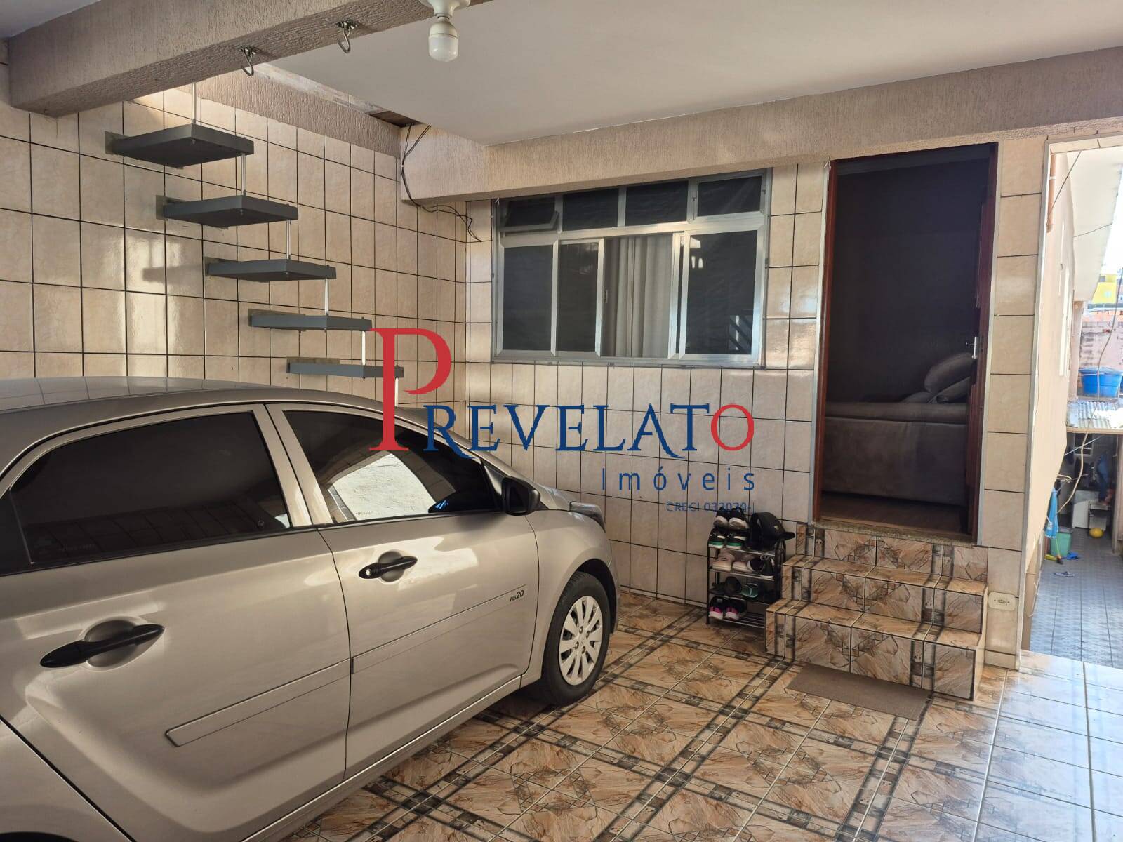 Casa à venda com 2 quartos, 200m² - Foto 1