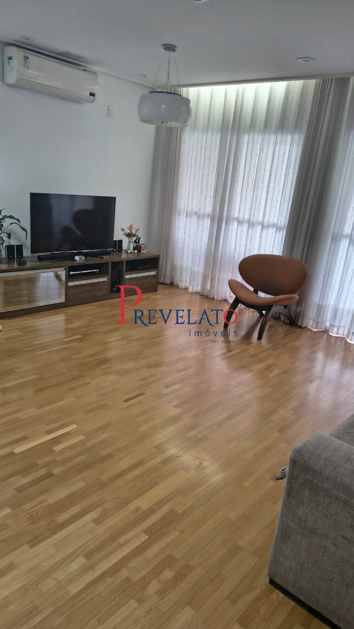 Apartamento, 3 quartos, 130 m² - Foto 1