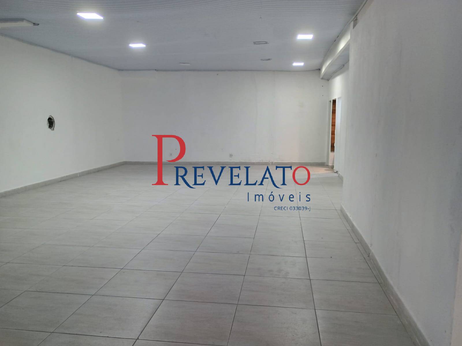 Loja-Salão, 231 m² - Foto 1